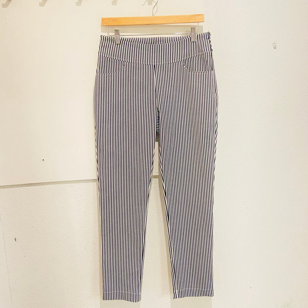 Women's Handmade Capri Pants - B&W Stripe