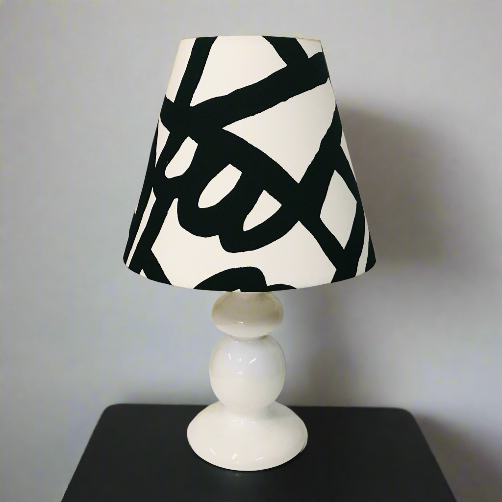 Monochromatic Bold Table Lamp