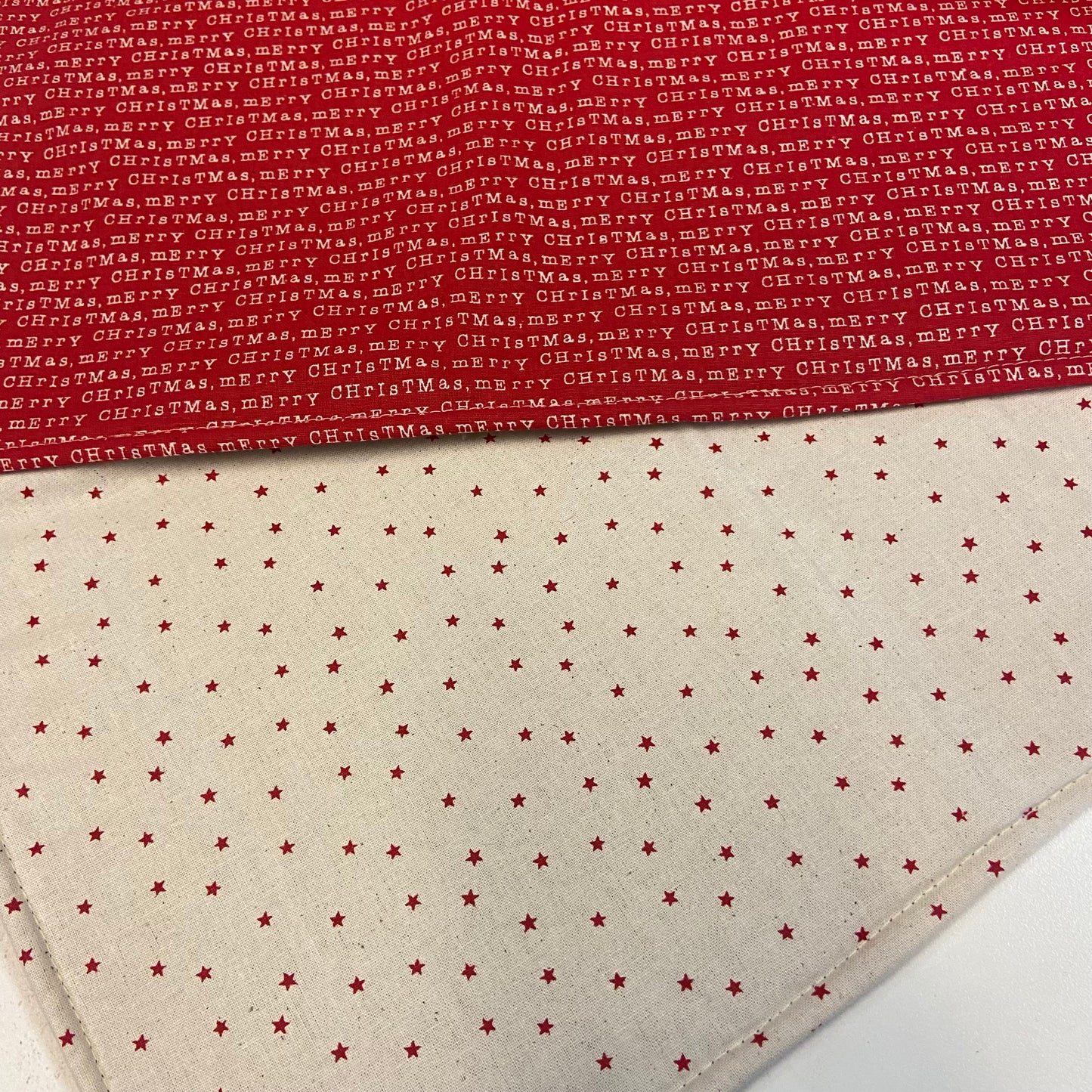 Reversible Christmas Placemats - Merry Christmas with Stars on Reverse (set of 4)