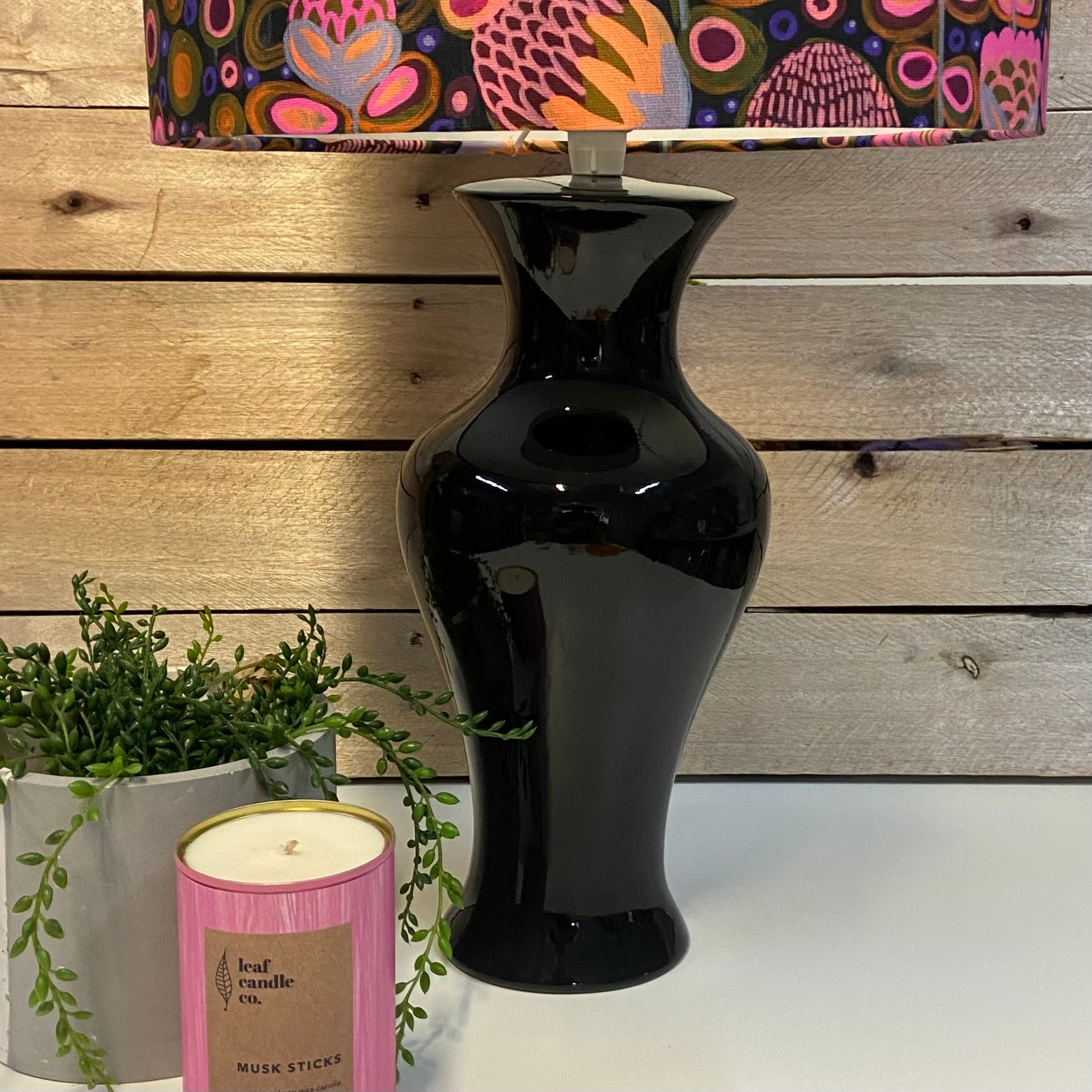 Black MCM Ceramic Lamp with Retro Floral Shade