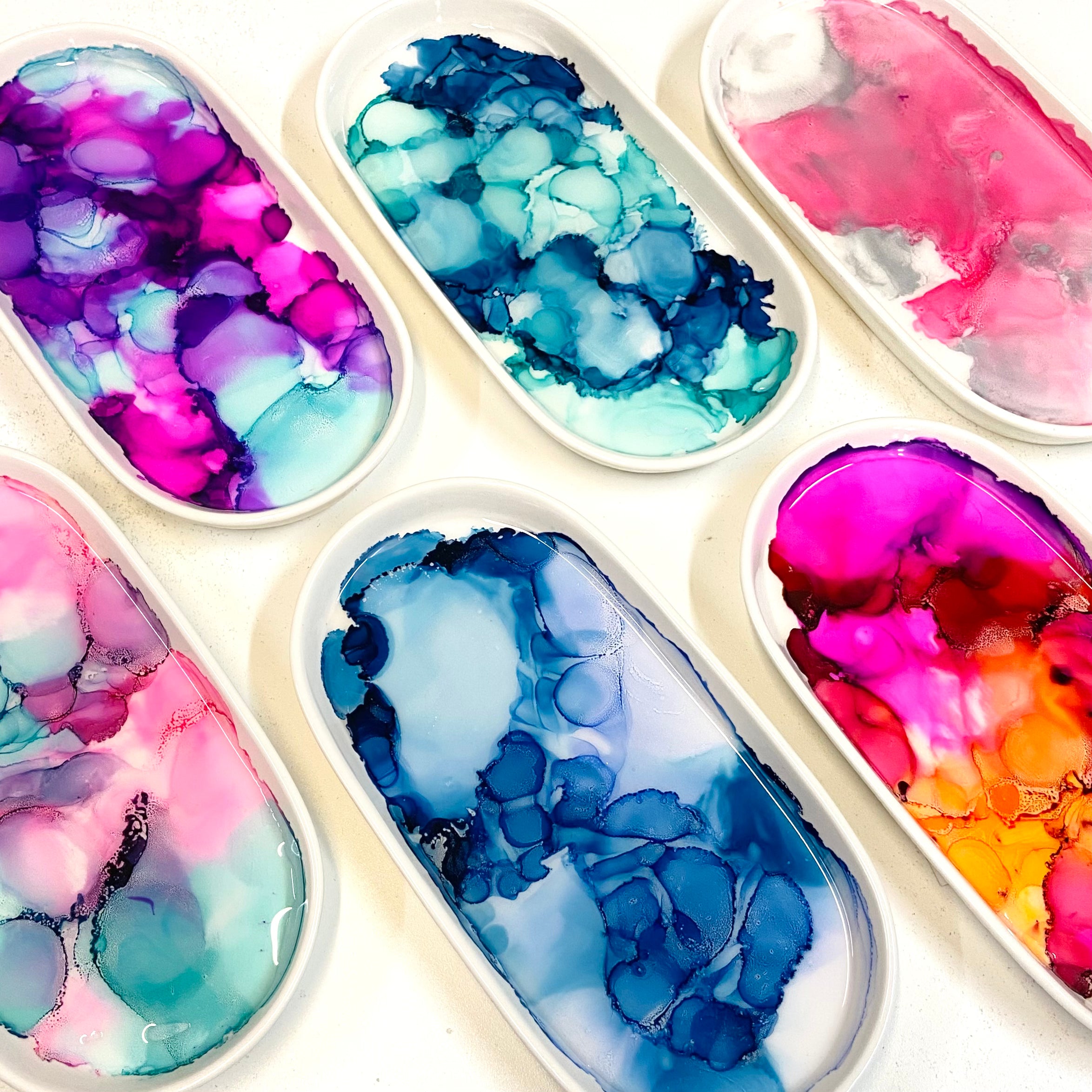 Alcohol Ink Detail Porcelain Oval Tray