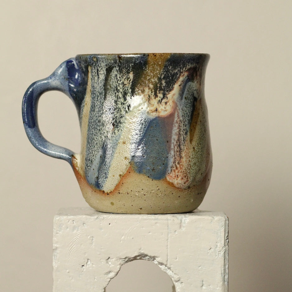 Handcrafted Pottery Mug - Tall Thumb Dent & Lug Coast to Coast (260mls)
