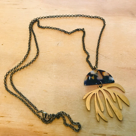 Mixed Metal Necklace - Coral