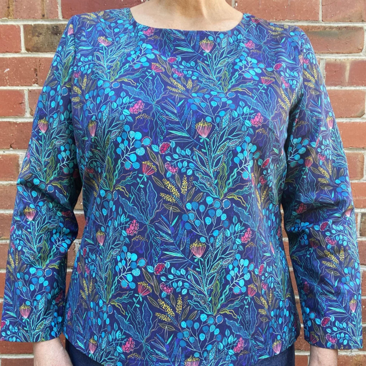 Women's Handmade Keyhole Top - Blue Earth