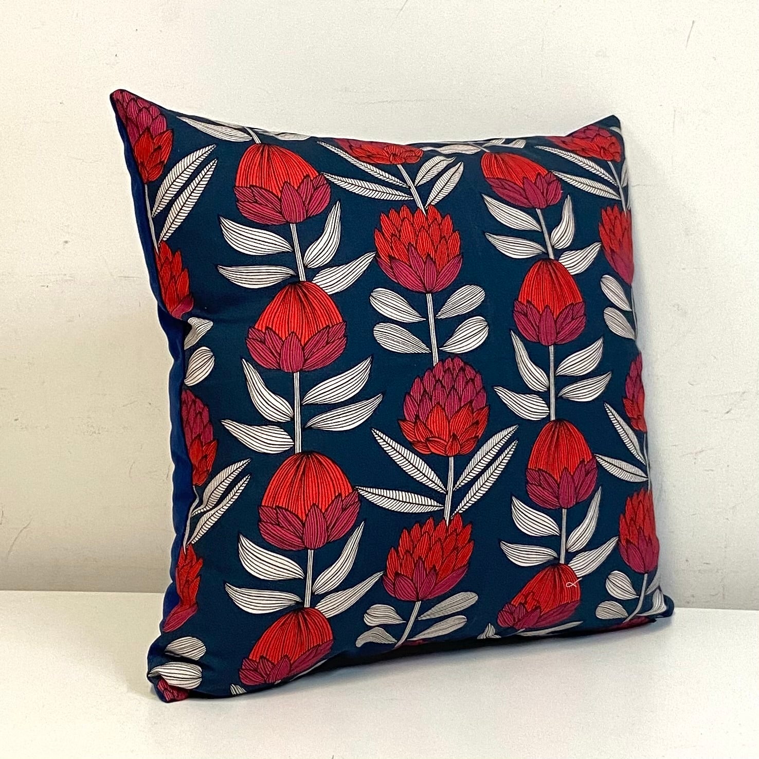 Cushion - PROTEAS ON NAVY