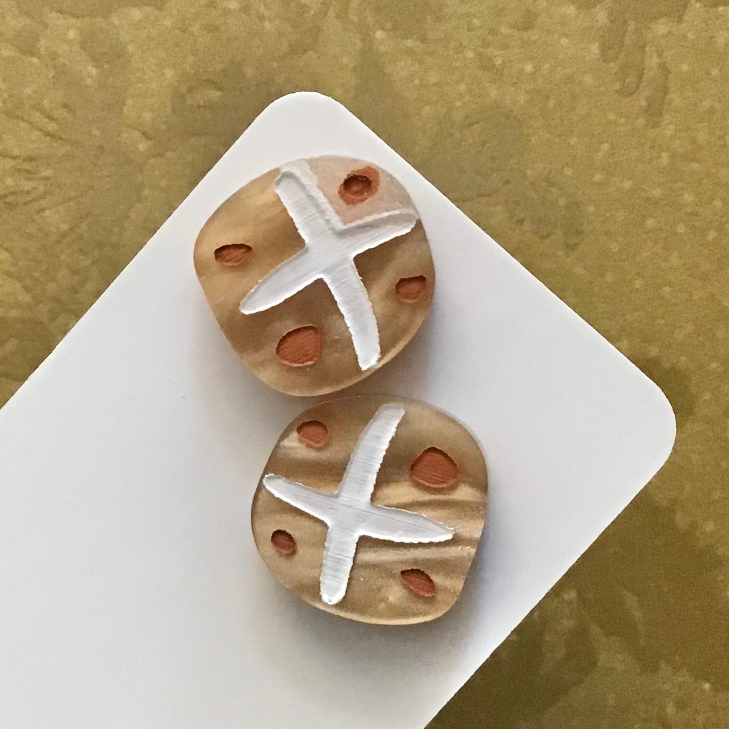 Novelty Studs Earrings - Graphic Acrylic