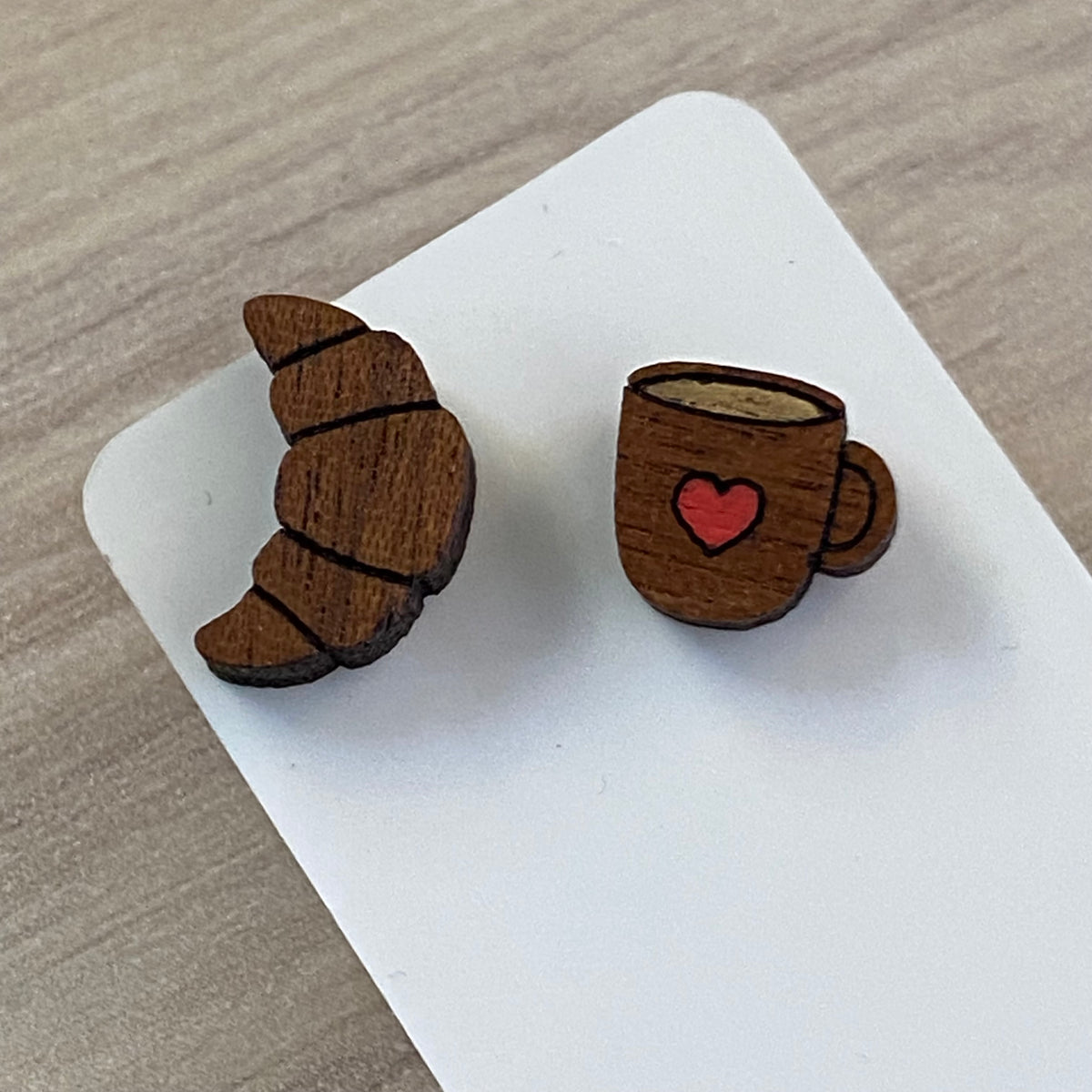 Novelty Studs Earrings - Graphic Wood