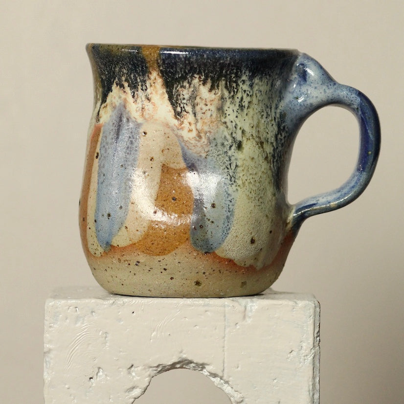 Handcrafted Pottery Mug - Tall Thumb Dent & Lug Coast to Coast (260mls)