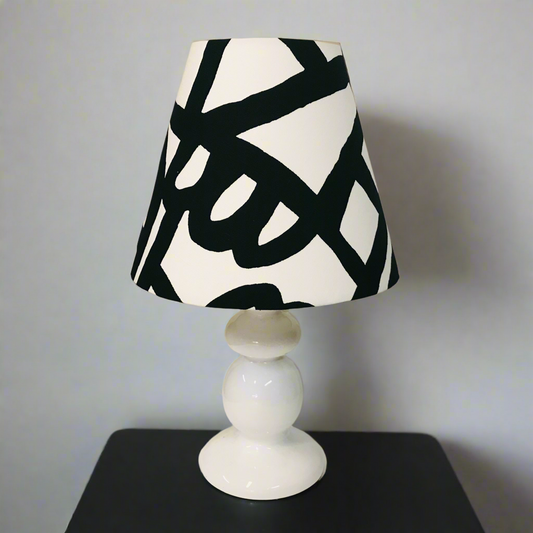 Monochromatic Bold Table Lamp