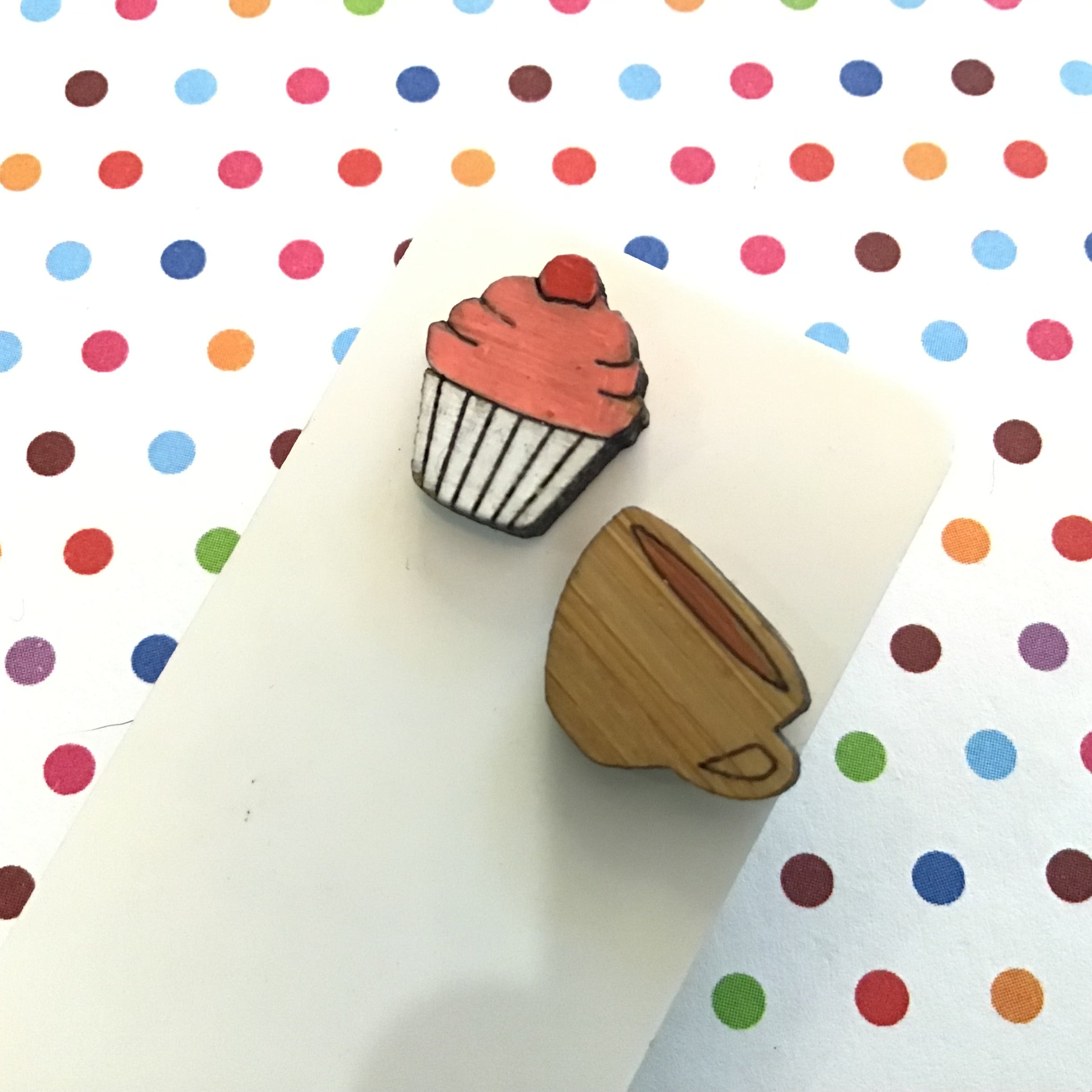 Novelty Studs Earrings - Graphic Wood