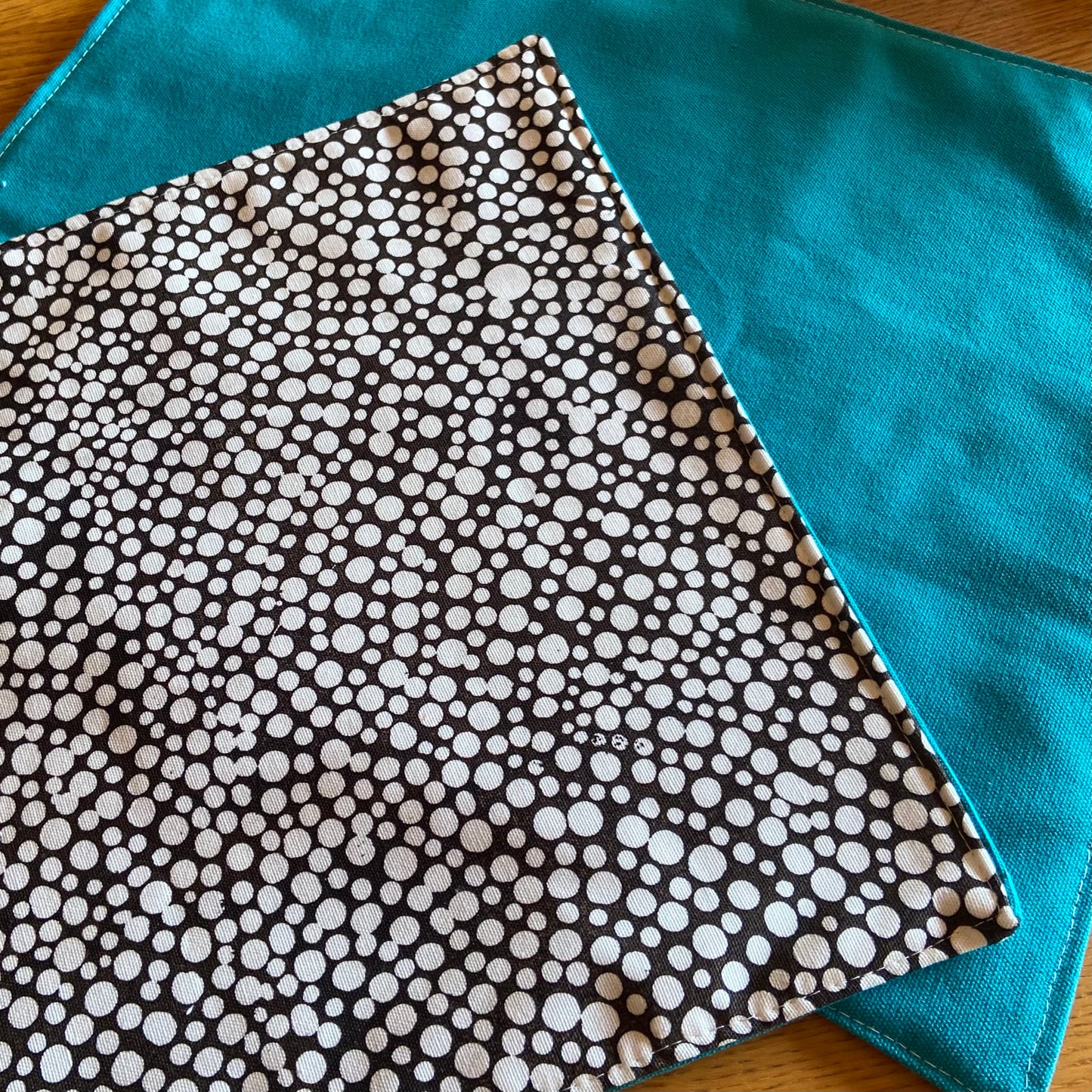 Reversible Placemats - Black & White Pebbles with Teal Reverse (set of 4)
