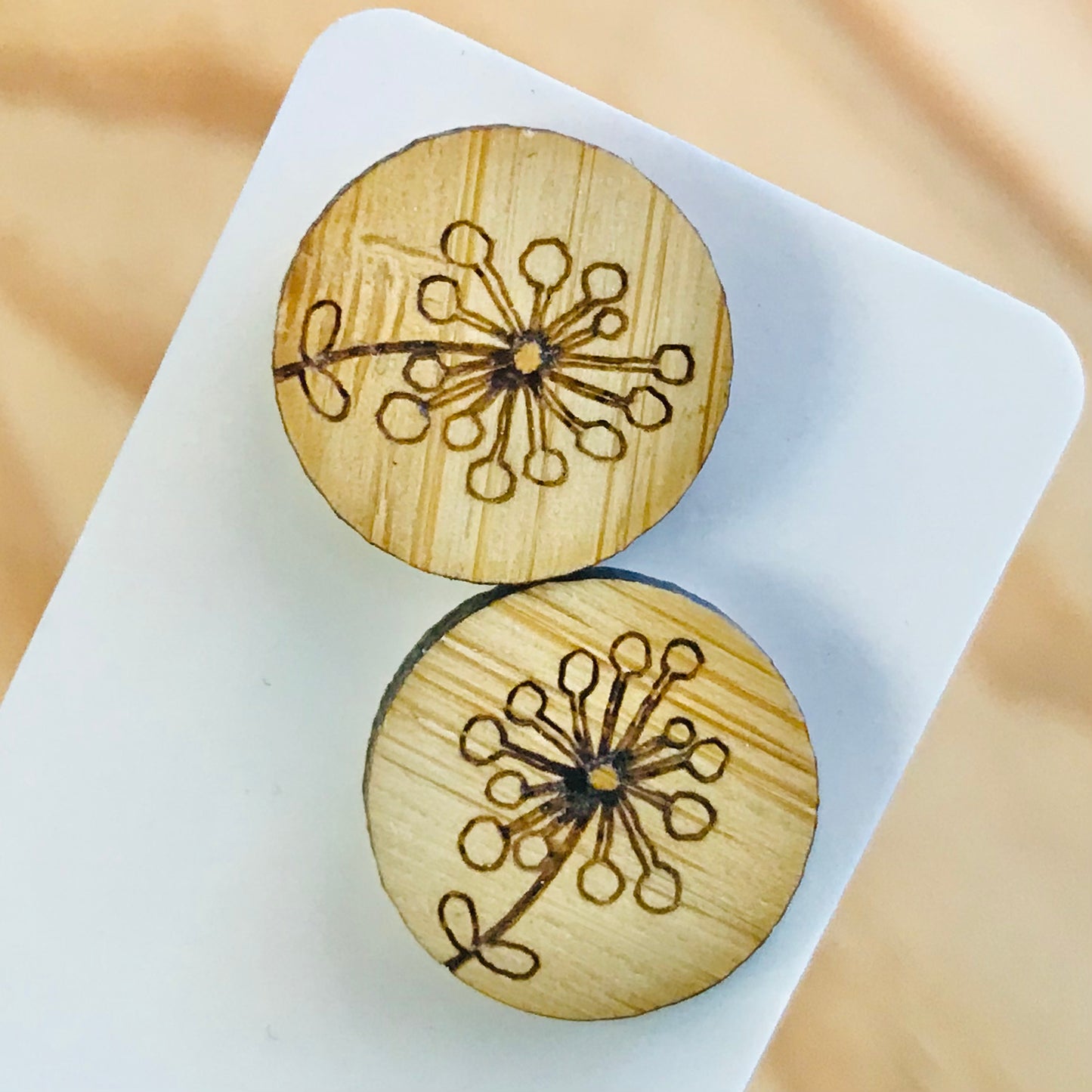 Novelty Studs Earrings - Graphic Wood