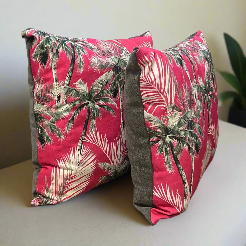 Cushion - PALM ON FUCHSIA