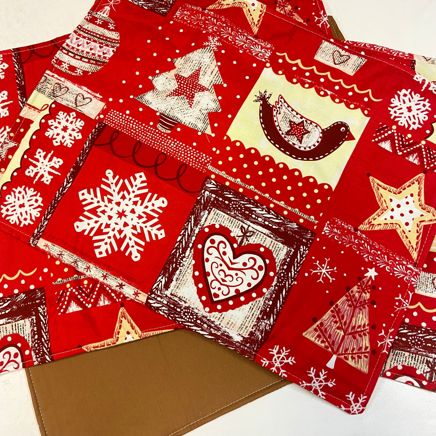 Reversible Christmas Placemats - Christmas with Mocha on Reverse (set of 4)