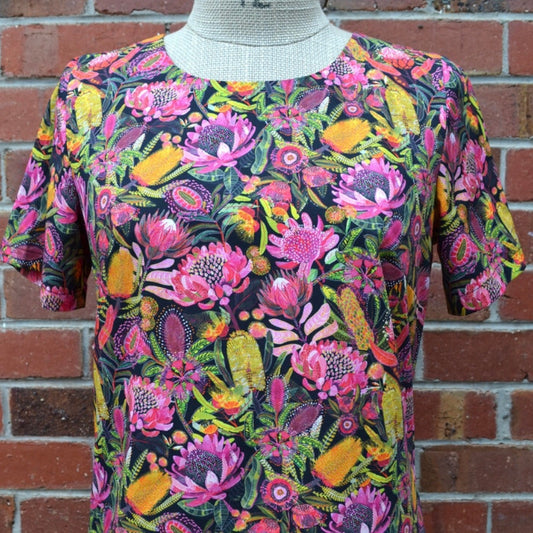 Women's Handmade Keyhole Top - Waratahs