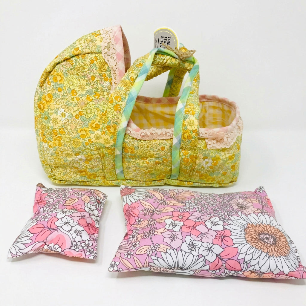 Cloth Carrier Dolls Basket Set with Blanket and Pillow