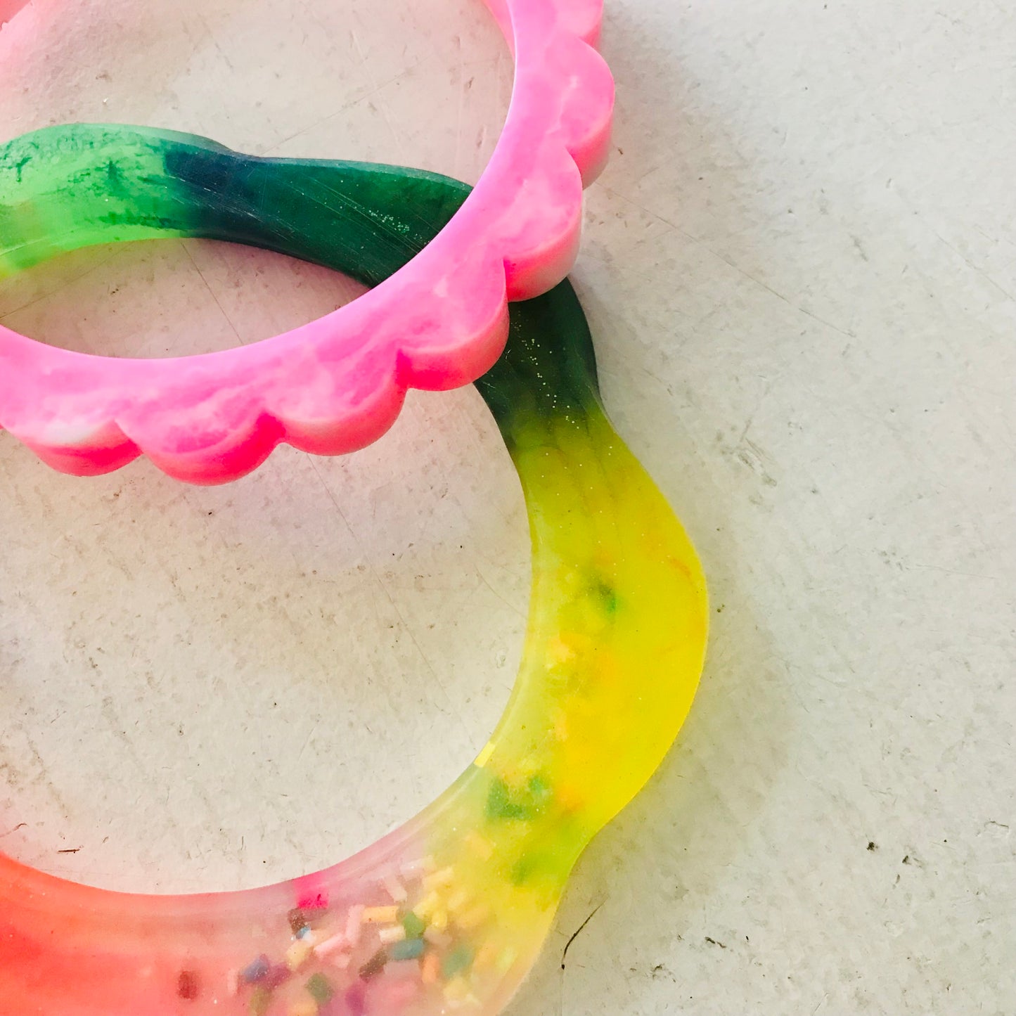 Burst of Colour Resin Bangle - Flower