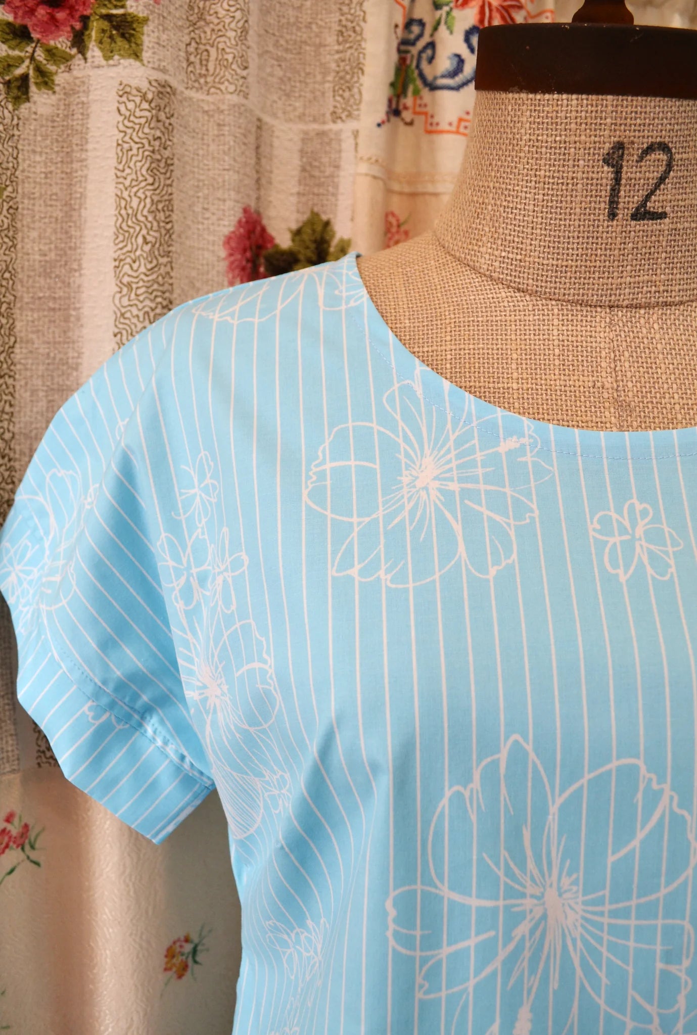 Shell Top - Sky Stripe Hibiscus **ON SALE**