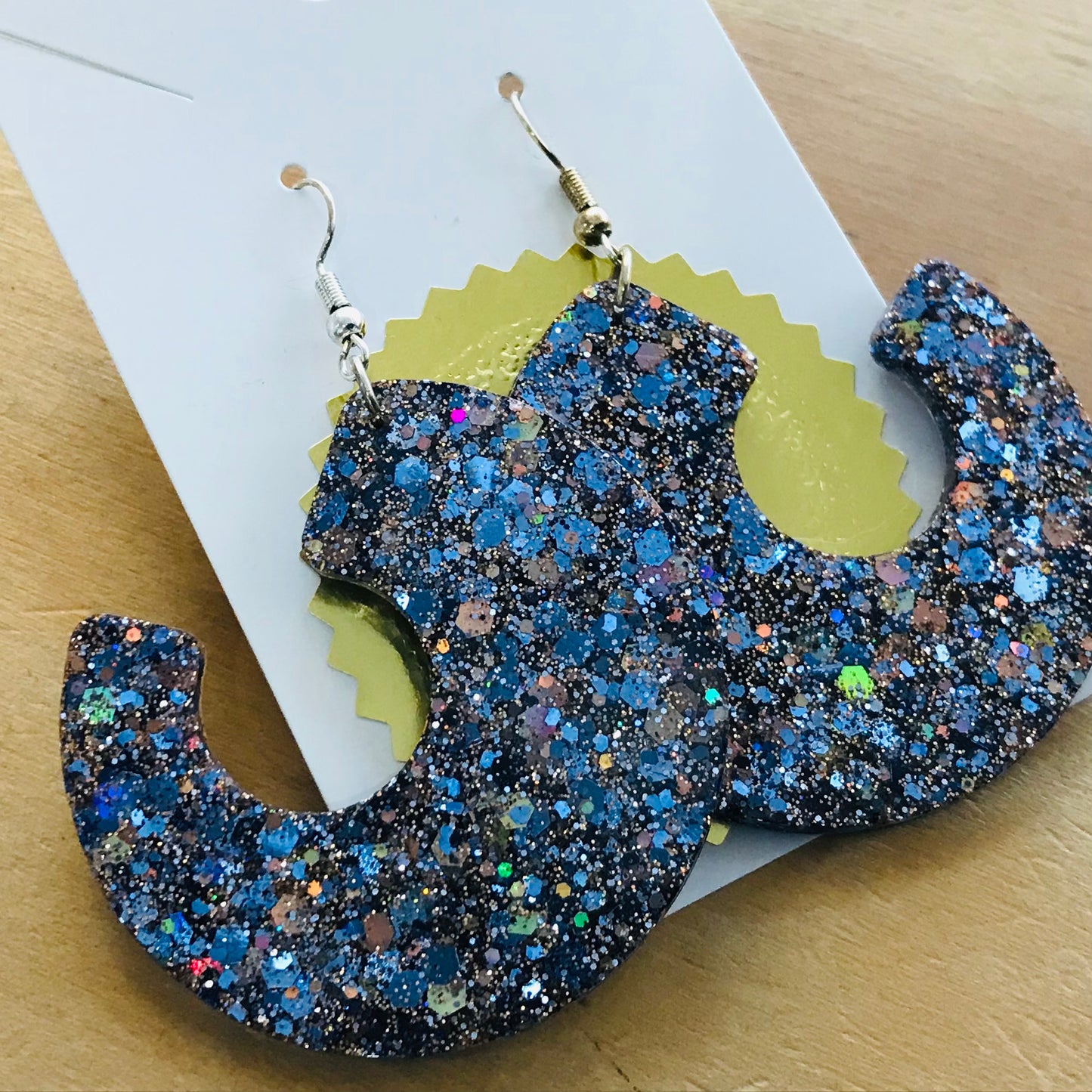 Novelty Resin Sparkle Dangles Earrings