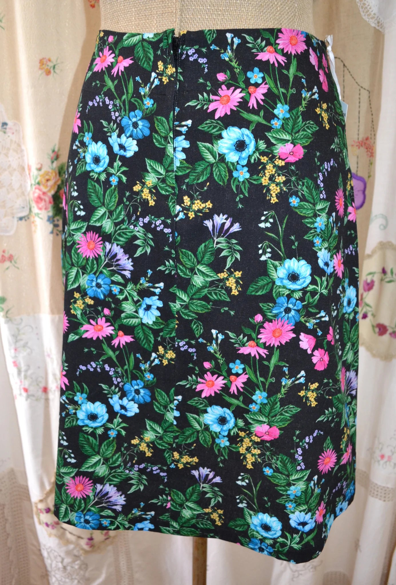 Women's Handmade Pocket Skirt - Cottage Garden
