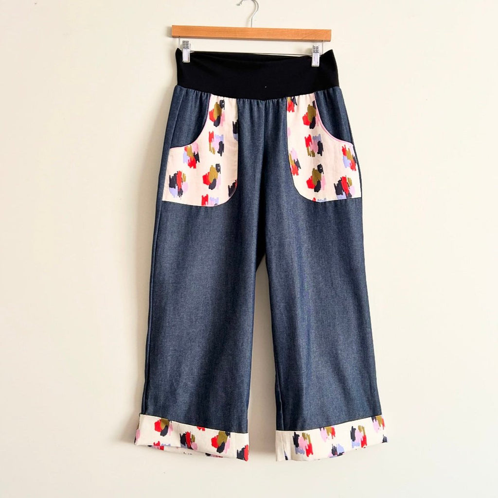 Women's Handmade Pants with Pockets & Cuffs - Denim with Squiggle Flower / LARGE