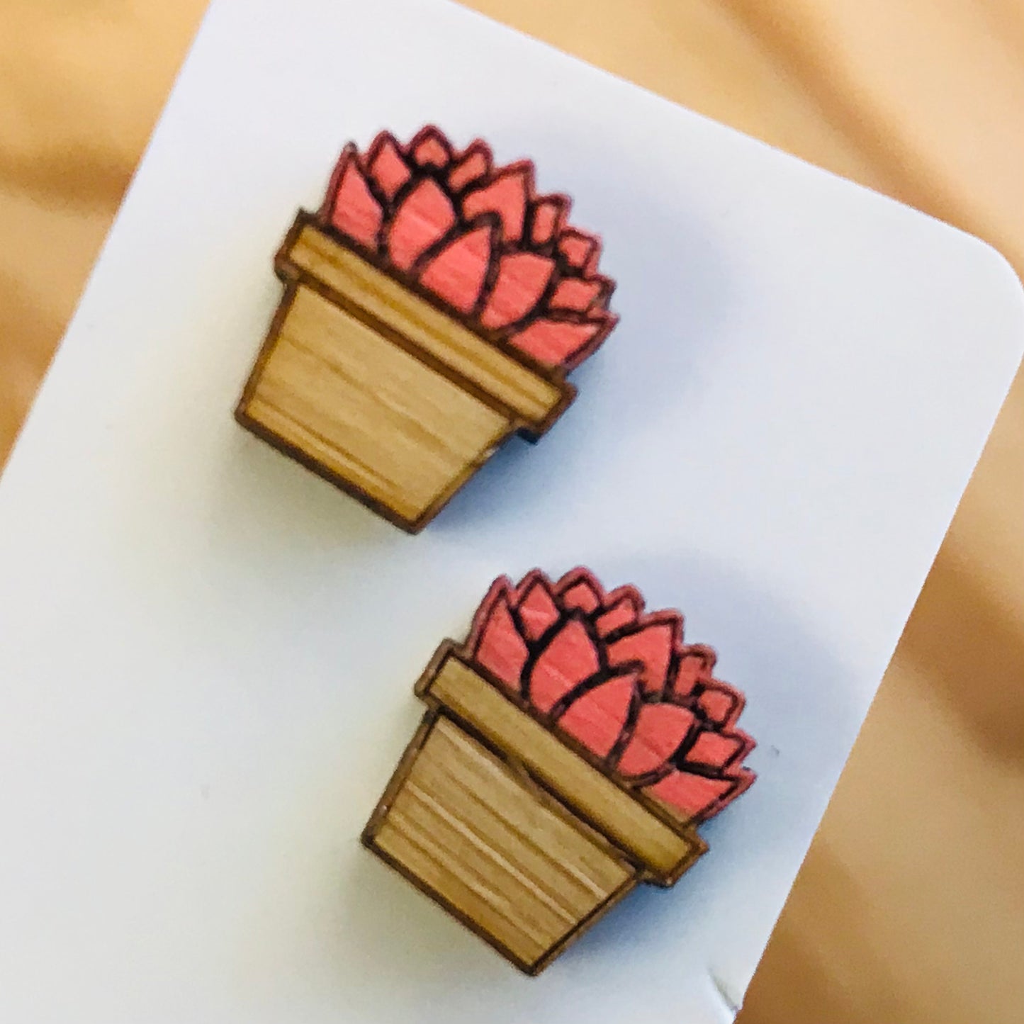 Novelty Studs Earrings - Graphic Wood