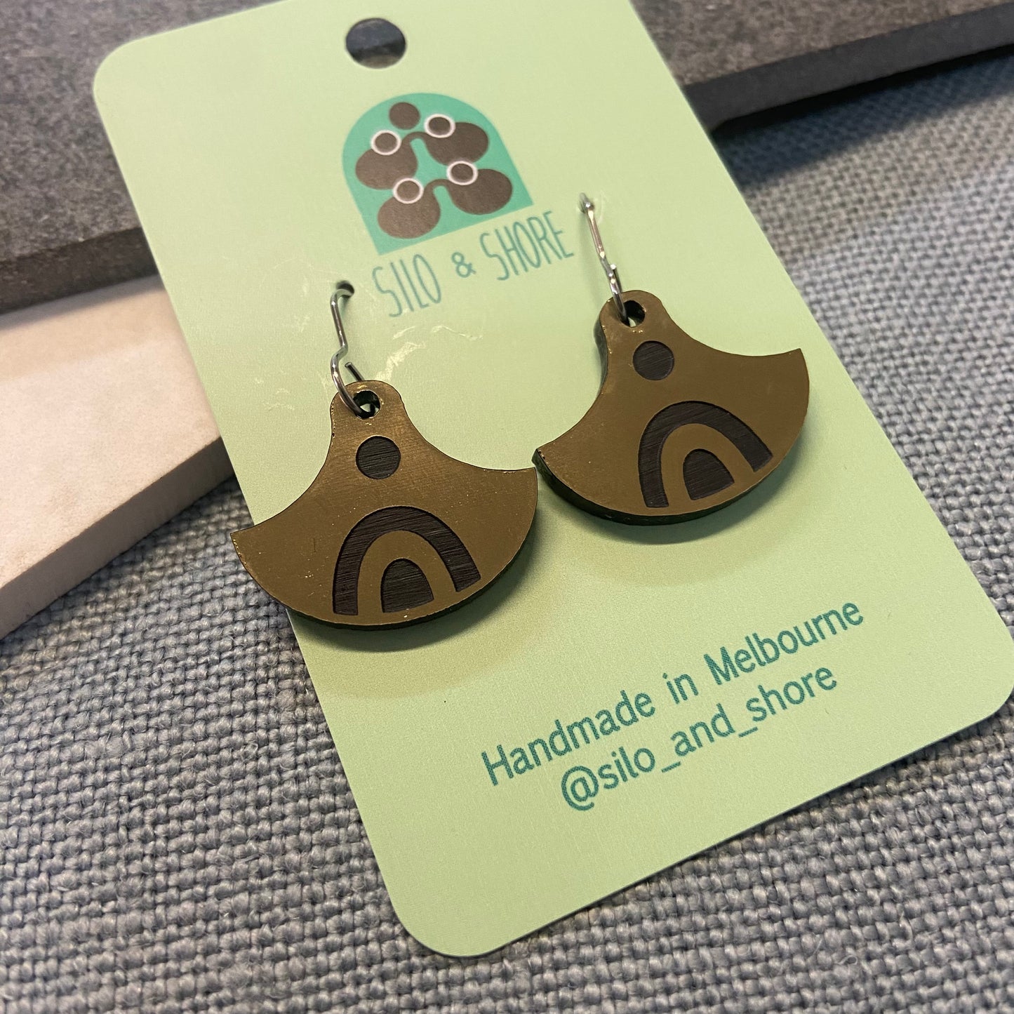 Art Deco Acrylic Earrings - Flower