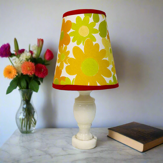 Mini Marble Vintage Wallpaper Daisy Table Lamp