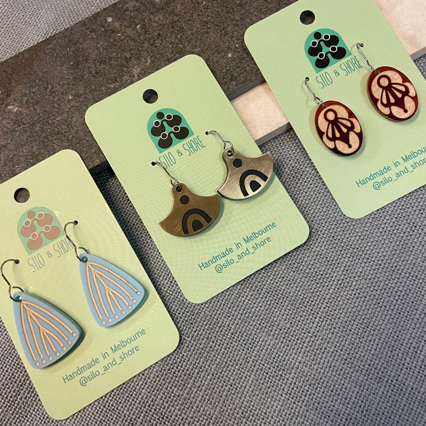 Art Deco Acrylic Earrings - Flower