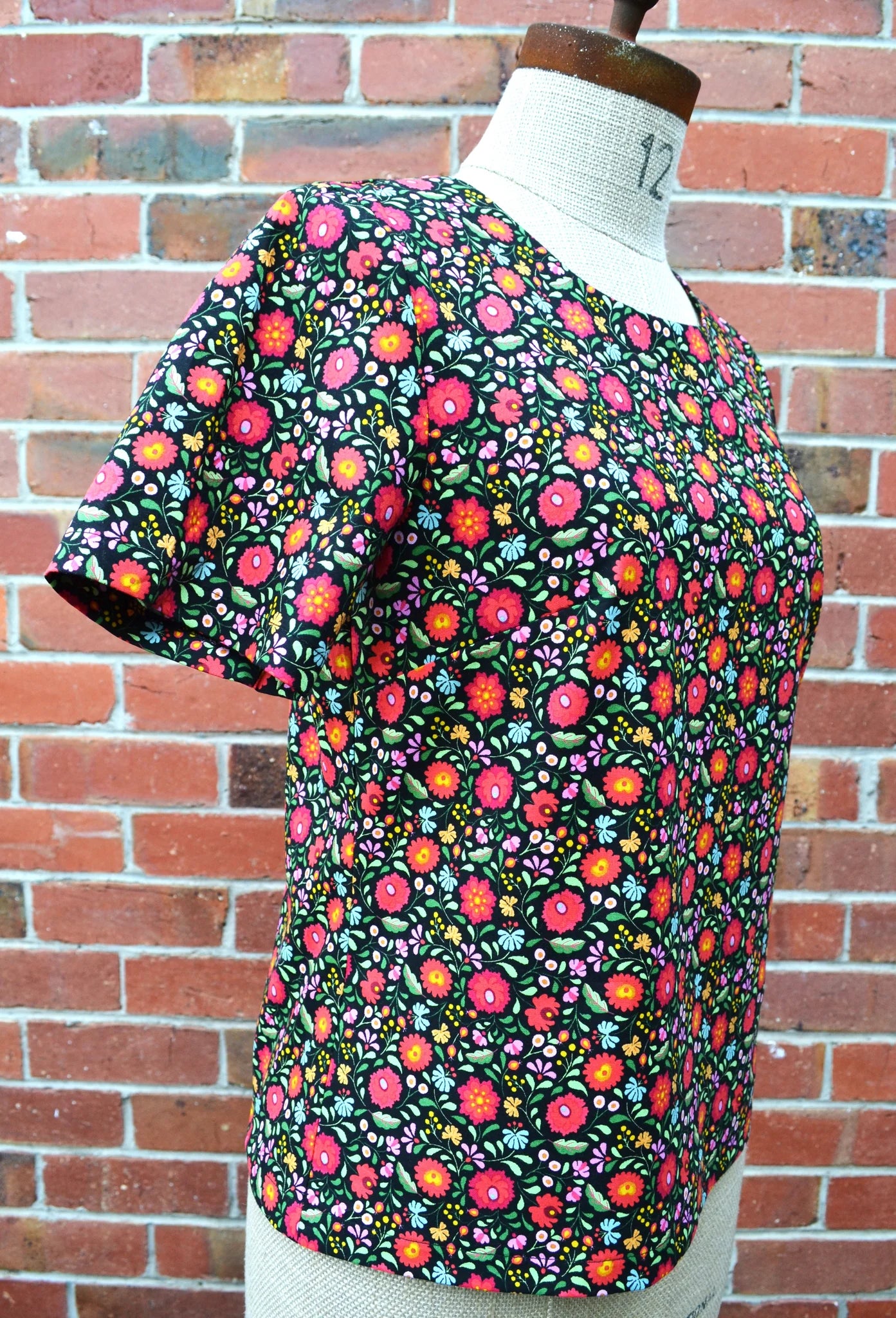 Women's Handmade Keyhole Top - Folk Floral