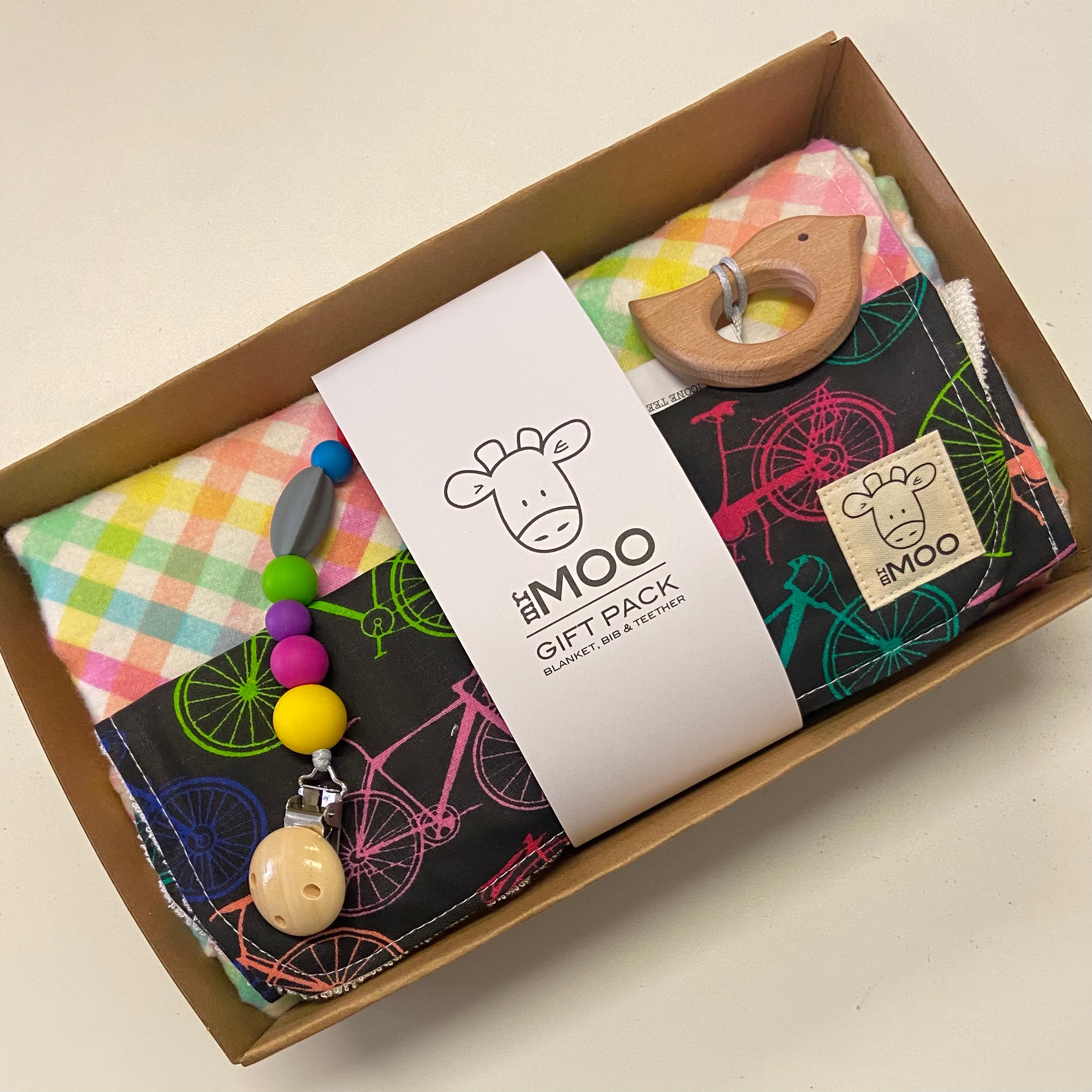 Gift Box - Blanket, Bib & Silicone Teether