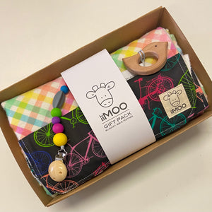 Gift Box - Blanket, Bib & Silicone Teether