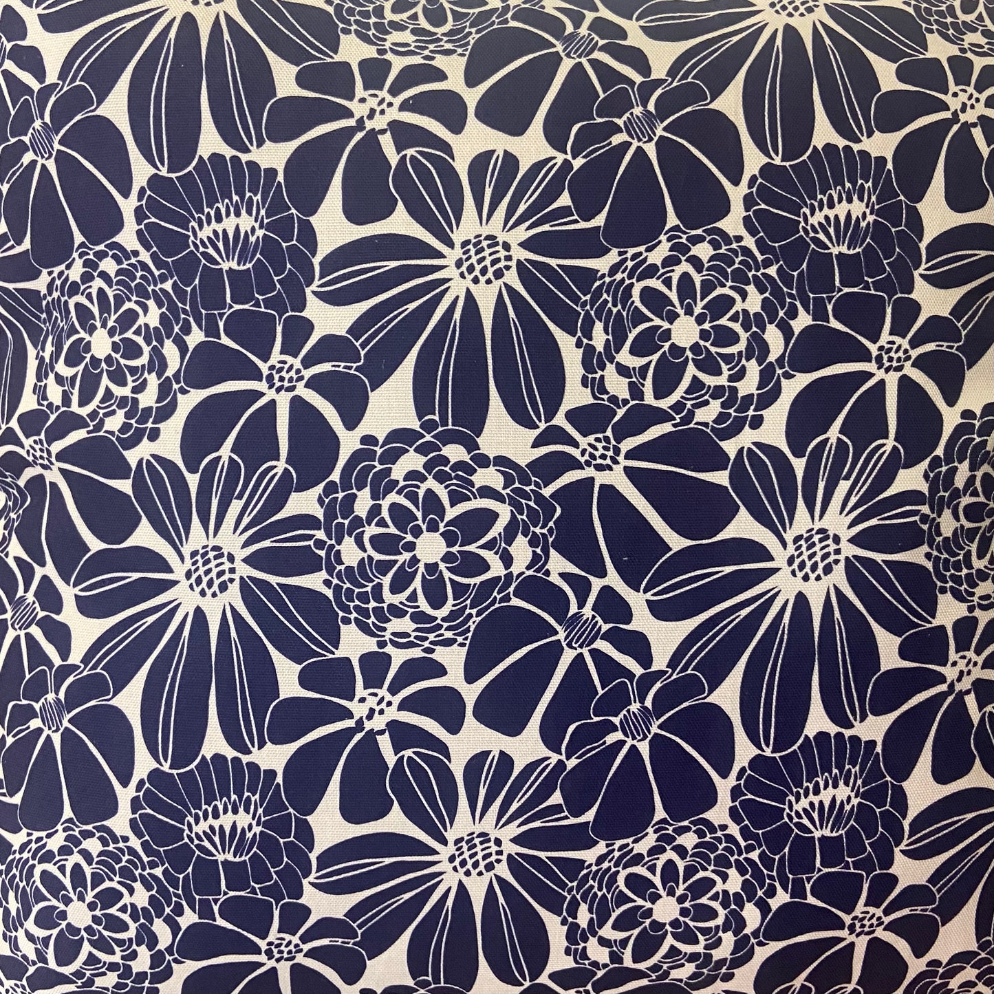 Cushion - NAVY FLOWERS
